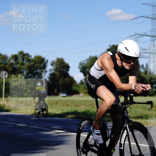 07.09.2025 - 19. Norderstedt Triathlon Michael Burmester http://msf.ph/oto/8841929 07.09.2025 15:36:39 Radfahren 1514, 1529, 1532 meine-sportfotos.de
