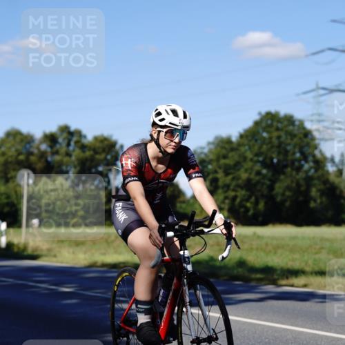 07.09.2025 - 19. Norderstedt Triathlon Michael Burmester http://msf.ph/oto/8841941 07.09.2025 15:36:58 Radfahren 437, 934, 1403, 1531 meine-sportfotos.de