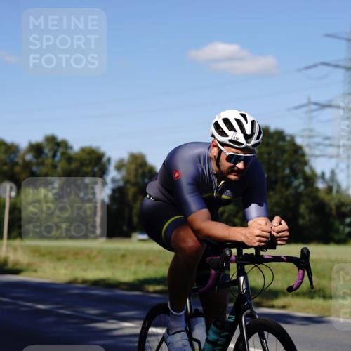 07.09.2025 - 19. Norderstedt Triathlon Michael Burmester http://msf.ph/oto/8841958 07.09.2025 15:37:35 Radfahren 1405, 1476 meine-sportfotos.de