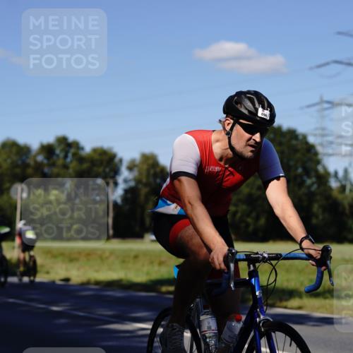 07.09.2025 - 19. Norderstedt Triathlon Michael Burmester http://msf.ph/oto/8841959 07.09.2025 15:37:40 Radfahren 894 meine-sportfotos.de