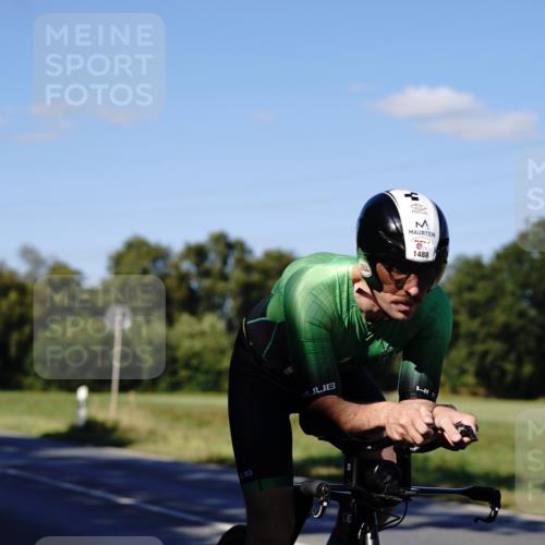 07.09.2025 - 19. Norderstedt Triathlon Michael Burmester http://msf.ph/oto/8841975 07.09.2025 15:38:18 Radfahren 1488 meine-sportfotos.de