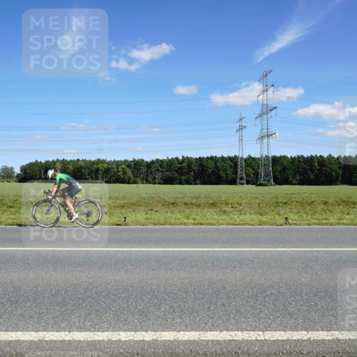 07.09.2025 - 19. Norderstedt Triathlon Michael Burmester http://msf.ph/oto/8842005 07.09.2025 14:34:33 Radfahren 477 meine-sportfotos.de