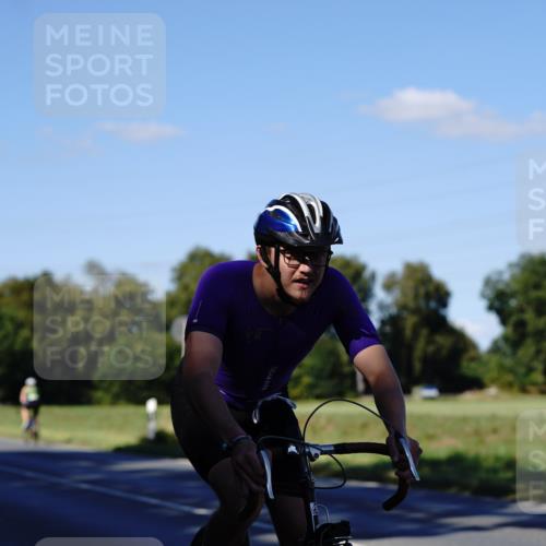 07.09.2025 - 19. Norderstedt Triathlon Michael Burmester http://msf.ph/oto/8842011 07.09.2025 15:39:03 Radfahren 1452 meine-sportfotos.de