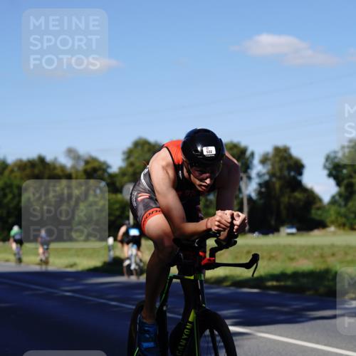 07.09.2025 - 19. Norderstedt Triathlon Michael Burmester http://msf.ph/oto/8842021 07.09.2025 15:39:16 Radfahren 522 meine-sportfotos.de