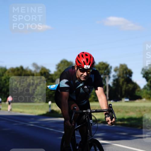 07.09.2025 - 19. Norderstedt Triathlon Michael Burmester http://msf.ph/oto/8842023 07.09.2025 15:39:29 Radfahren 409 meine-sportfotos.de