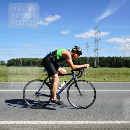 07.09.2025 - 19. Norderstedt Triathlon Michael Burmester http://msf.ph/oto/8842040 07.09.2025 14:34:51 Radfahren 417, 447, 978, 1011 meine-sportfotos.de