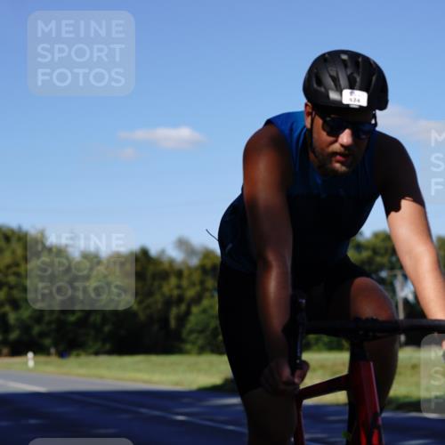 07.09.2025 - 19. Norderstedt Triathlon Michael Burmester http://msf.ph/oto/8842049 07.09.2025 15:40:03 Radfahren 924, 1448, 1455, 1464 meine-sportfotos.de