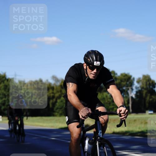 07.09.2025 - 19. Norderstedt Triathlon Michael Burmester http://msf.ph/oto/8842050 07.09.2025 15:40:06 Radfahren 923, 924, 1400, 1422, 1448, 1485 meine-sportfotos.de