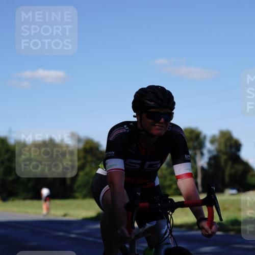 07.09.2025 - 19. Norderstedt Triathlon Michael Burmester http://msf.ph/oto/8842070 07.09.2025 15:40:44 Radfahren 403, 446, 929, 1444 meine-sportfotos.de