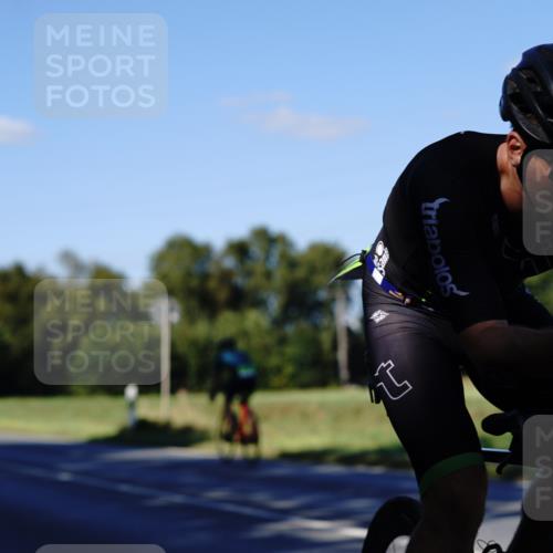 07.09.2025 - 19. Norderstedt Triathlon Michael Burmester http://msf.ph/oto/8842080 07.09.2025 15:41:04 Radfahren 448, 539, 942 meine-sportfotos.de