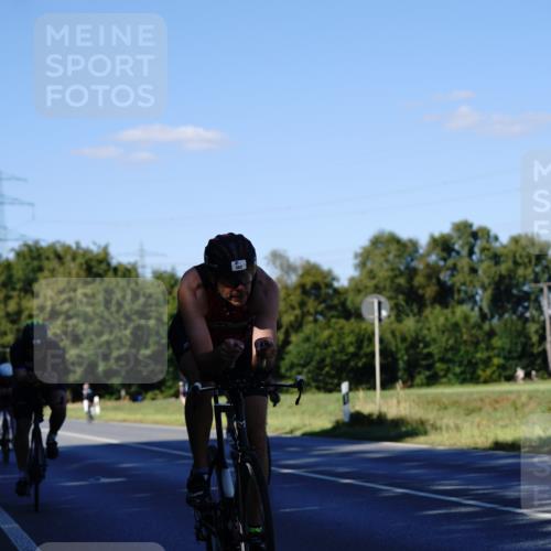 07.09.2025 - 19. Norderstedt Triathlon Michael Burmester http://msf.ph/oto/8842088 07.09.2025 15:41:19 Radfahren 362, 396, 550, 864, 1413 meine-sportfotos.de