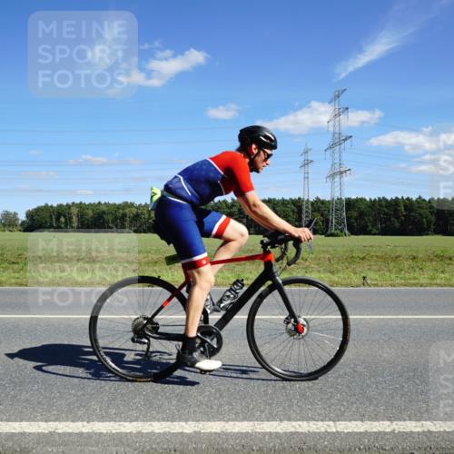 07.09.2025 - 19. Norderstedt Triathlon Michael Burmester http://msf.ph/oto/8842094 07.09.2025 14:35:03 Radfahren 377, 1497 meine-sportfotos.de