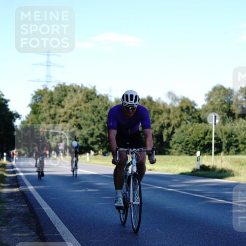 07.09.2025 - 19. Norderstedt Triathlon Michael Burmester http://msf.ph/oto/8842106 07.09.2025 15:41:37 Radfahren 528, 538, 1409, 1545 meine-sportfotos.de