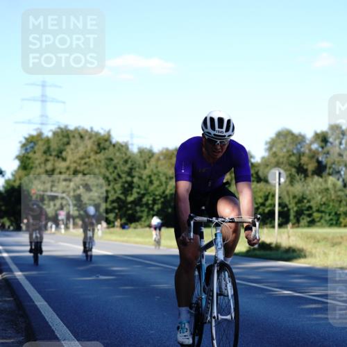 07.09.2025 - 19. Norderstedt Triathlon Michael Burmester http://msf.ph/oto/8842110 07.09.2025 15:41:37 Radfahren 528, 538, 1409, 1545 meine-sportfotos.de