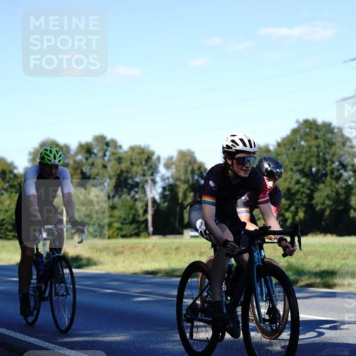 07.09.2025 - 19. Norderstedt Triathlon Michael Burmester http://msf.ph/oto/8842116 07.09.2025 15:41:54 Radfahren 365, 432, 465, 487, 499, 870, 871, 878, 889 meine-sportfotos.de