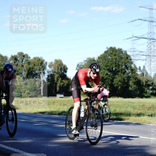 07.09.2025 - 19. Norderstedt Triathlon Michael Burmester http://msf.ph/oto/8842121 07.09.2025 15:41:55 Radfahren 365, 432, 465, 487, 499, 871, 878, 889, 1547 meine-sportfotos.de