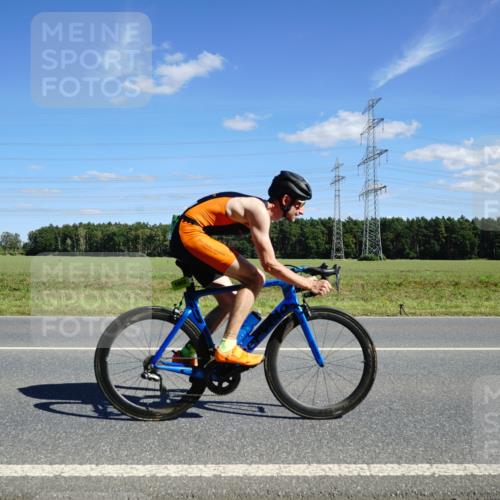 07.09.2025 - 19. Norderstedt Triathlon Michael Burmester http://msf.ph/oto/8842122 07.09.2025 14:35:12 Radfahren 1002 meine-sportfotos.de