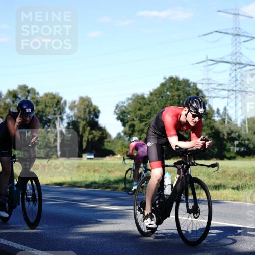07.09.2025 - 19. Norderstedt Triathlon Michael Burmester http://msf.ph/oto/8842123 07.09.2025 15:41:55 Radfahren 365, 432, 465, 487, 499, 871, 878, 889, 1547 meine-sportfotos.de