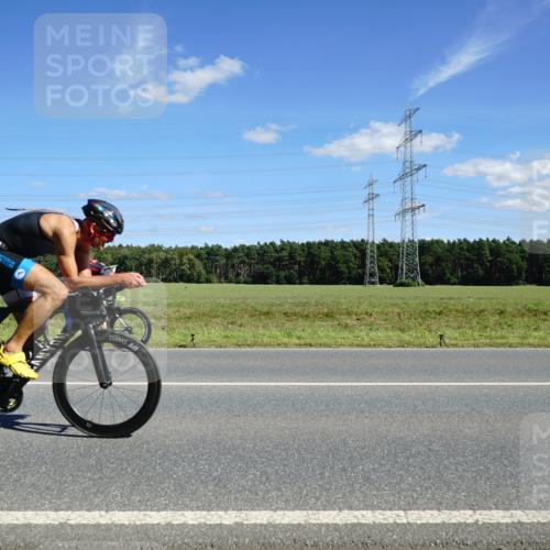 07.09.2025 - 19. Norderstedt Triathlon Michael Burmester http://msf.ph/oto/8842126 07.09.2025 14:35:16 Radfahren 394, 988 meine-sportfotos.de