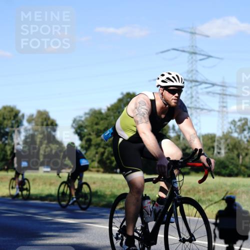07.09.2025 - 19. Norderstedt Triathlon Michael Burmester http://msf.ph/oto/8842129 07.09.2025 15:41:57 Radfahren 365, 432, 465, 499, 540, 871, 889, 1547 meine-sportfotos.de