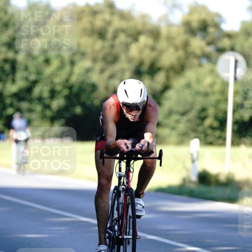 07.09.2025 - 19. Norderstedt Triathlon Michael Burmester http://msf.ph/oto/8842160 07.09.2025 15:42:49 Radfahren 415, 429, 925 meine-sportfotos.de