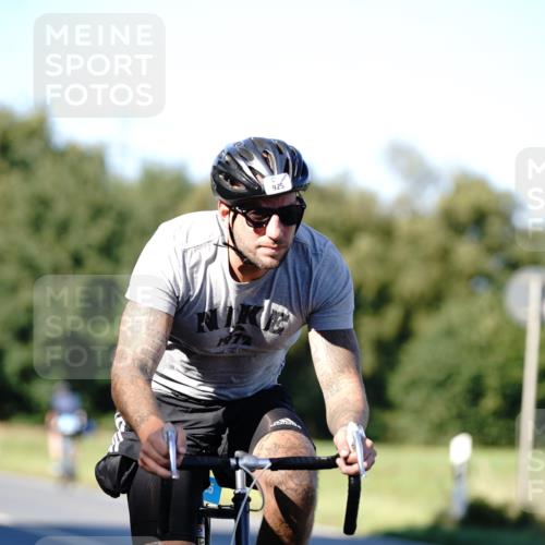 07.09.2025 - 19. Norderstedt Triathlon Michael Burmester http://msf.ph/oto/8842163 07.09.2025 15:42:49 Radfahren 415, 429, 925 meine-sportfotos.de