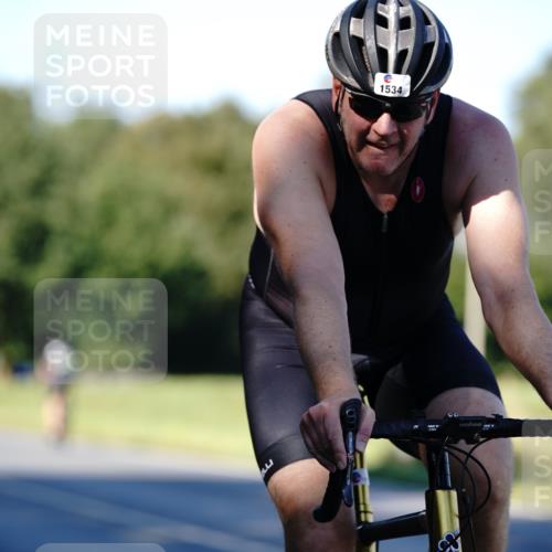 07.09.2025 - 19. Norderstedt Triathlon Michael Burmester http://msf.ph/oto/8842172 07.09.2025 15:42:53 Radfahren 429, 549, 1427, 1534 meine-sportfotos.de