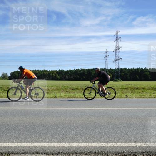 07.09.2025 - 19. Norderstedt Triathlon Michael Burmester http://msf.ph/oto/8842173 07.09.2025 12:28:37 Radfahren 262, 696, 776, 1213, 1214 meine-sportfotos.de