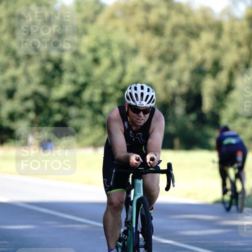 07.09.2025 - 19. Norderstedt Triathlon Michael Burmester http://msf.ph/oto/8842176 07.09.2025 15:42:55 Radfahren 549, 1411, 1427, 1534 meine-sportfotos.de