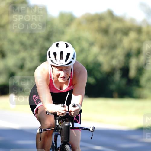 07.09.2025 - 19. Norderstedt Triathlon Michael Burmester http://msf.ph/oto/8842190 07.09.2025 15:43:05 Radfahren 496, 497, 1524, 1528 meine-sportfotos.de