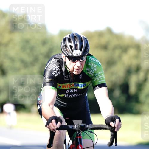 07.09.2025 - 19. Norderstedt Triathlon Michael Burmester http://msf.ph/oto/8842195 07.09.2025 15:43:08 Radfahren 496, 1524, 1528 meine-sportfotos.de