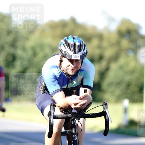 07.09.2025 - 19. Norderstedt Triathlon Michael Burmester http://msf.ph/oto/8842197 07.09.2025 15:43:12 Radfahren 873, 902, 1460 meine-sportfotos.de