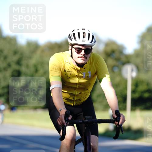 07.09.2025 - 19. Norderstedt Triathlon Michael Burmester http://msf.ph/oto/8842206 07.09.2025 15:43:17 Radfahren 534, 873, 937, 1423 meine-sportfotos.de