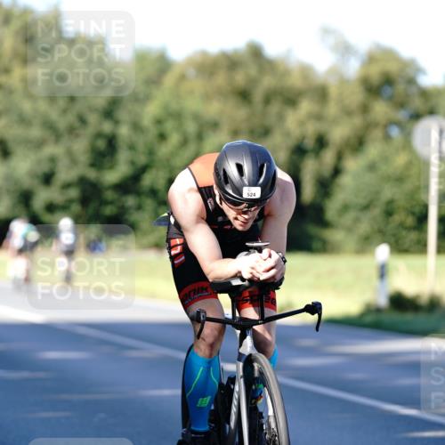 07.09.2025 - 19. Norderstedt Triathlon Michael Burmester http://msf.ph/oto/8842210 07.09.2025 15:43:23 Radfahren 505, 521, 524 meine-sportfotos.de