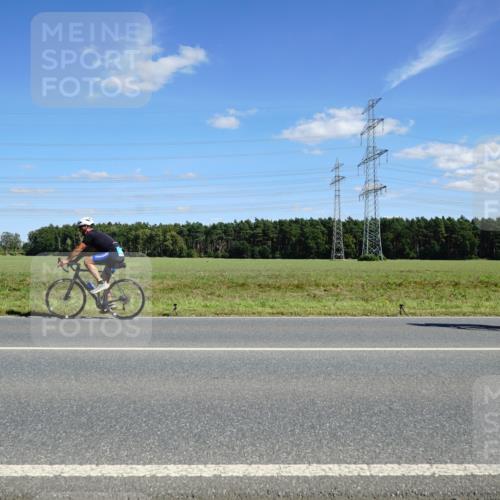 07.09.2025 - 19. Norderstedt Triathlon Michael Burmester http://msf.ph/oto/8842217 07.09.2025 14:35:44 Radfahren 958 meine-sportfotos.de