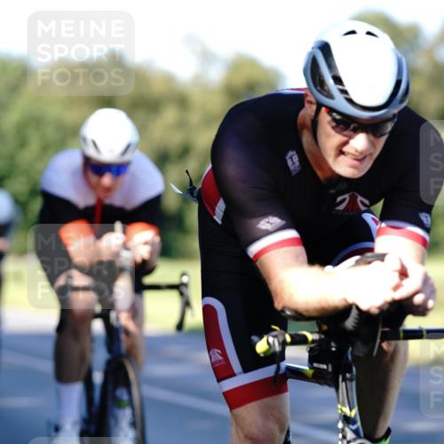 07.09.2025 - 19. Norderstedt Triathlon Michael Burmester http://msf.ph/oto/8842221 07.09.2025 15:43:29 Radfahren 519, 547, 903, 949, 957, 1410, 1437, 1486 meine-sportfotos.de