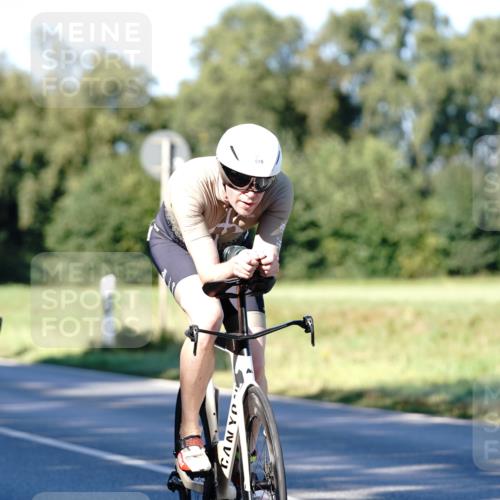 07.09.2025 - 19. Norderstedt Triathlon Michael Burmester http://msf.ph/oto/8842227 07.09.2025 15:43:30 Radfahren 493, 519, 547, 903, 949, 957, 1410, 1437, 1486 meine-sportfotos.de