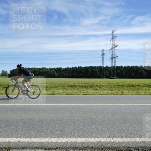 07.09.2025 - 19. Norderstedt Triathlon Michael Burmester http://msf.ph/oto/8842228 07.09.2025 12:28:56 Radfahren 265 meine-sportfotos.de