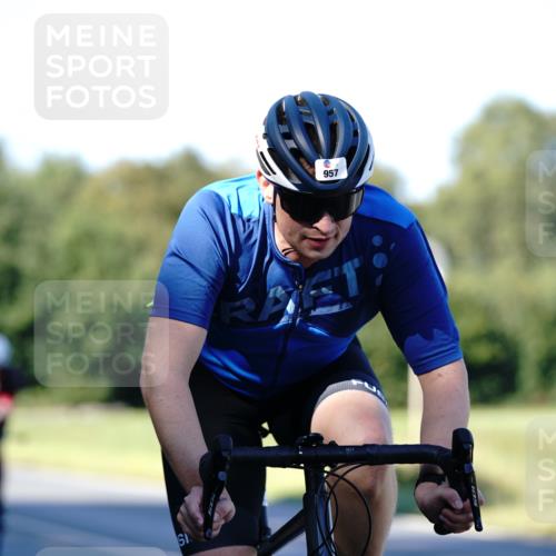 07.09.2025 - 19. Norderstedt Triathlon Michael Burmester http://msf.ph/oto/8842231 07.09.2025 15:43:32 Radfahren 399, 493, 519, 903, 949, 957, 1420, 1486 meine-sportfotos.de