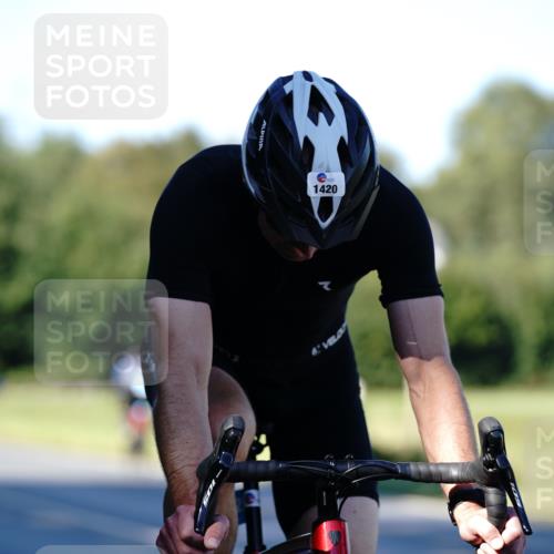 07.09.2025 - 19. Norderstedt Triathlon Michael Burmester http://msf.ph/oto/8842237 07.09.2025 15:43:35 Radfahren 399, 493, 546, 957, 1420 meine-sportfotos.de