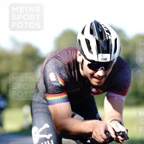 07.09.2025 - 19. Norderstedt Triathlon Michael Burmester http://msf.ph/oto/8842260 07.09.2025 15:44:07 Radfahren 490 meine-sportfotos.de