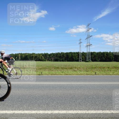 07.09.2025 - 19. Norderstedt Triathlon Michael Burmester http://msf.ph/oto/8842261 07.09.2025 14:35:58 Radfahren 465, 1017, 1500 meine-sportfotos.de