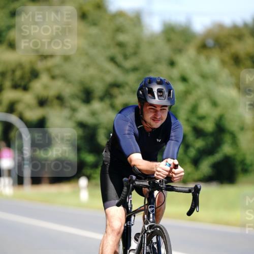 07.09.2025 - 19. Norderstedt Triathlon Michael Burmester http://msf.ph/oto/8842278 07.09.2025 12:56:14 Radfahren 171, 336, 337 meine-sportfotos.de