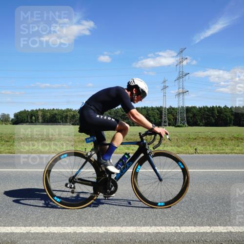 07.09.2025 - 19. Norderstedt Triathlon Michael Burmester http://msf.ph/oto/8842280 07.09.2025 14:36:07 Radfahren 1037, 1406 meine-sportfotos.de