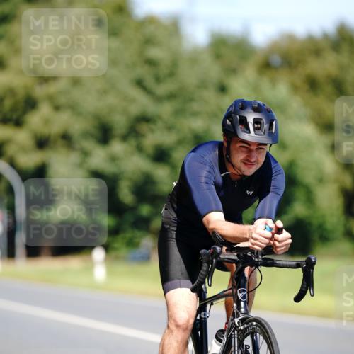07.09.2025 - 19. Norderstedt Triathlon Michael Burmester http://msf.ph/oto/8842281 07.09.2025 12:56:14 Radfahren 171, 336, 337 meine-sportfotos.de
