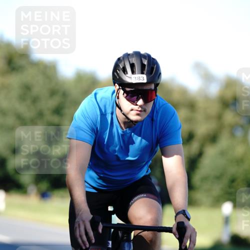 07.09.2025 - 19. Norderstedt Triathlon Michael Burmester http://msf.ph/oto/8842282 07.09.2025 15:44:23 Radfahren 383, 542, 884 meine-sportfotos.de
