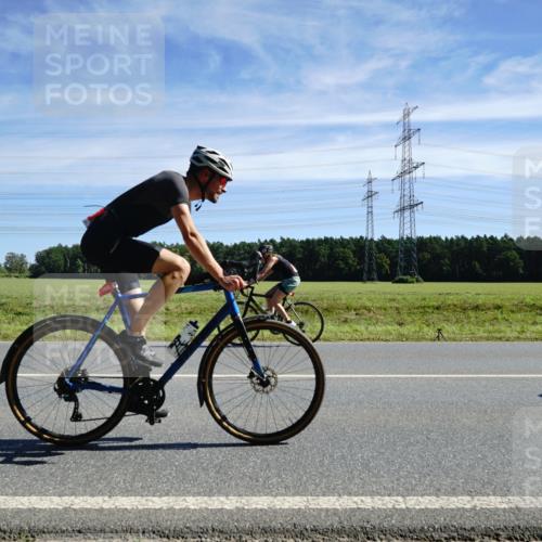 07.09.2025 - 19. Norderstedt Triathlon Michael Burmester http://msf.ph/oto/8842285 07.09.2025 12:29:21 Radfahren 161, 266, 750, 1251 meine-sportfotos.de