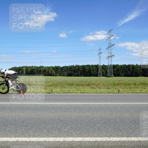 07.09.2025 - 19. Norderstedt Triathlon Michael Burmester http://msf.ph/oto/8842287 07.09.2025 14:36:10 Radfahren 1406 meine-sportfotos.de