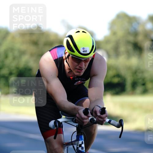 07.09.2025 - 19. Norderstedt Triathlon Michael Burmester http://msf.ph/oto/8842289 07.09.2025 15:44:31 Radfahren 492, 945, 1512 meine-sportfotos.de