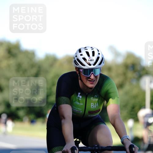07.09.2025 - 19. Norderstedt Triathlon Michael Burmester http://msf.ph/oto/8842295 07.09.2025 15:44:35 Radfahren 401, 1482 meine-sportfotos.de